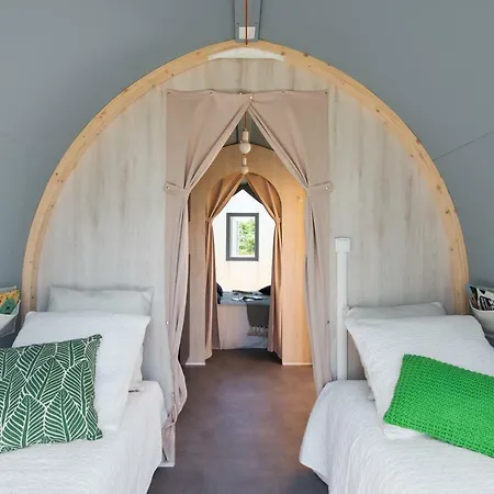 Au Pre De L'etang Campingplatz 2*