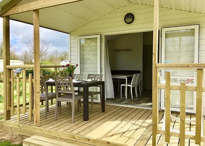 Camping Au Pre De L'etang Sainte-Foy (Vendee)