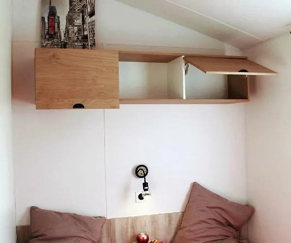 Camping Au Pre De L'etang 2*