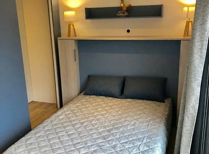 Au Pre De L'etang Sainte-Foy (Vendee)